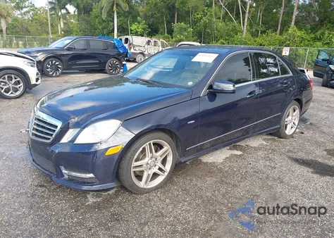 2012 Mercedes-Benz E 350 4Matic z USA, uszkodzony, nr VIN WDDHF8JBXCA624053